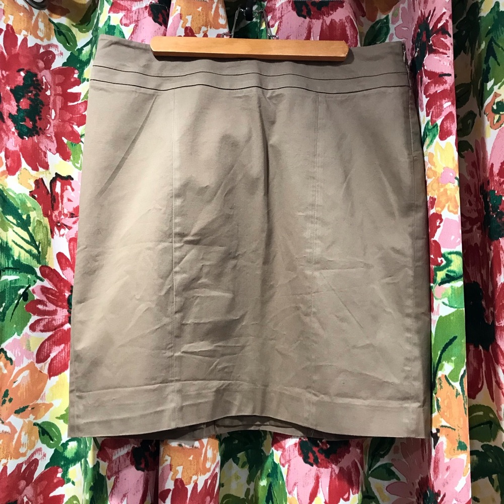 Tan, cotton LOFT skirt